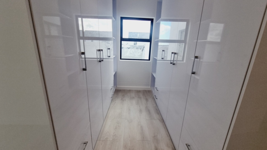 4 Bedroom Property for Sale in Sandown Western Cape